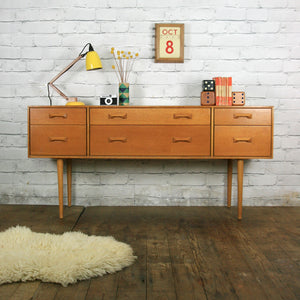 Mid Century Stag Oak Chest of Drawers/Sideboard