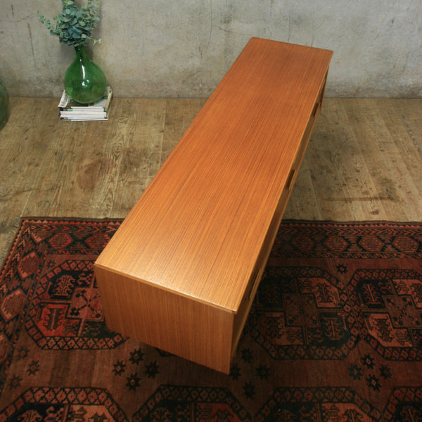 vintage_teak_austinsuite_sideboard_drawers