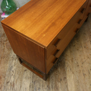 vintage_teak_g_plan_quadrille_drawers_sideboard