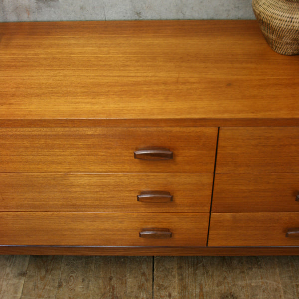 vintage_teak_g_plan_quadrille_drawers_sideboard