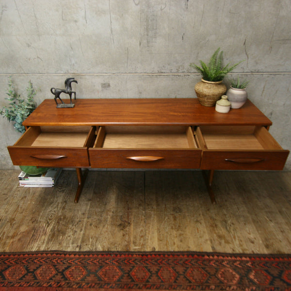 vintage_teak_mid_century_austinsuite_drawers_sideboard
