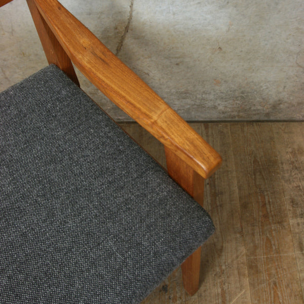vintage_teak_mid_century_chippy_heath_telephone_seat