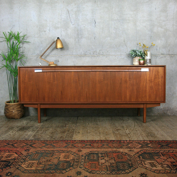 vintage_mid_century_teak_sideboard.1