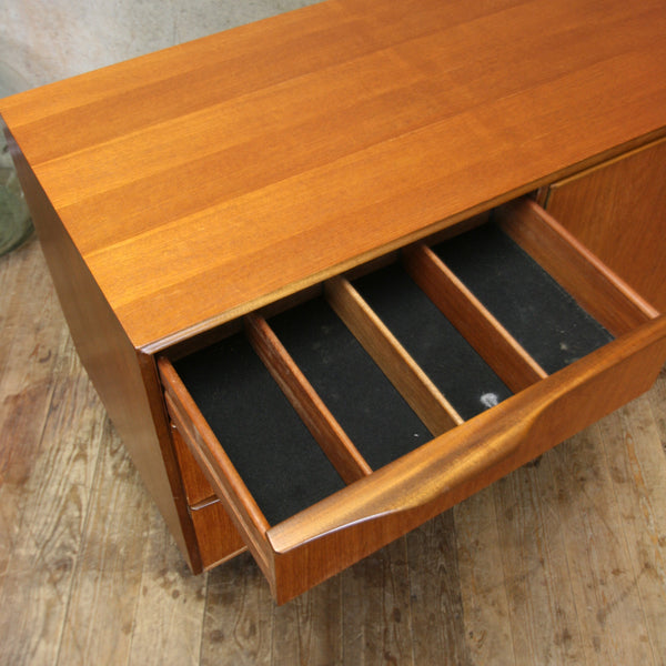 vintage_teak_mid_century_mcintosh_dunvegan_sideboard