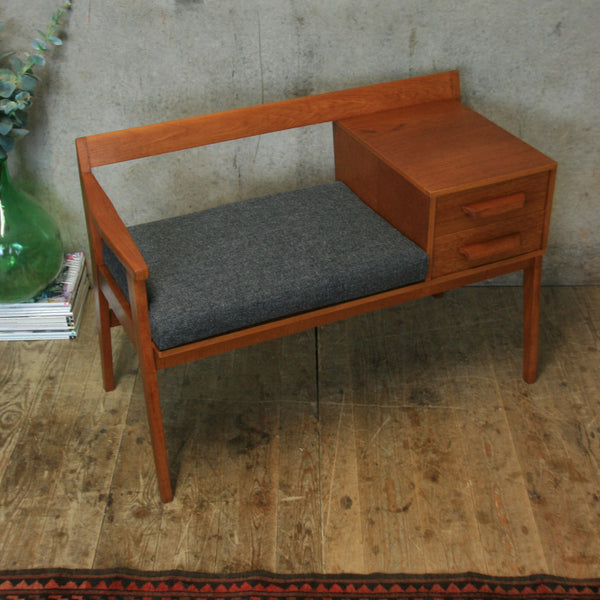 Chippy Heath Teak Telephone Seat - 1311c