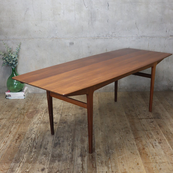 younger_john_herbert_fonseca_afromosia_dining_table
